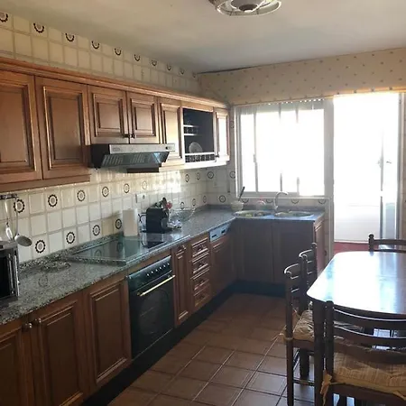 S Lazaro Apartment